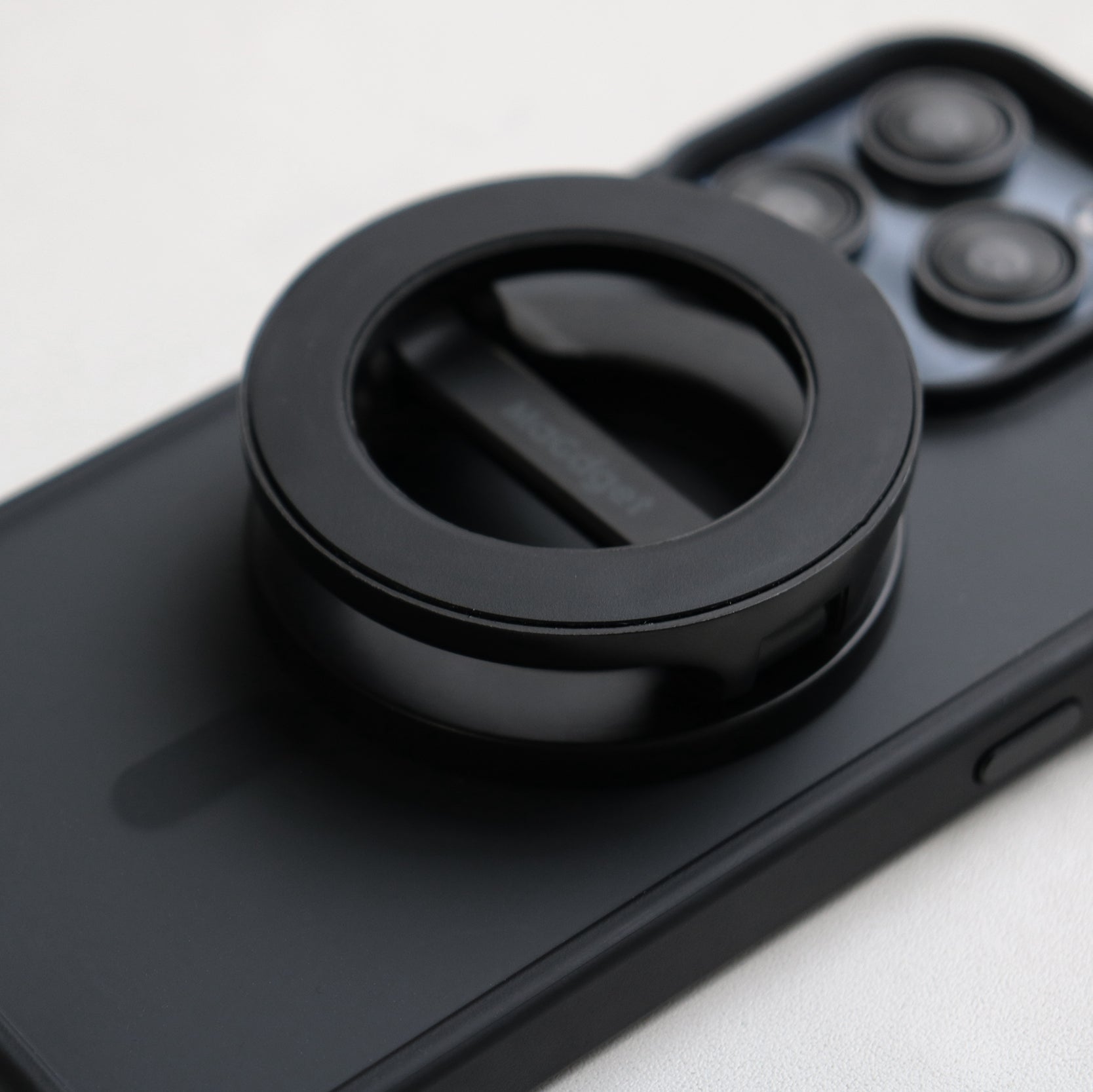 Stand & MatteCase