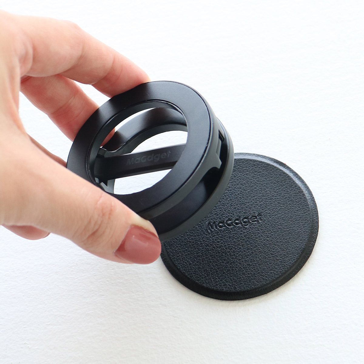 MaGdget Stand Plate